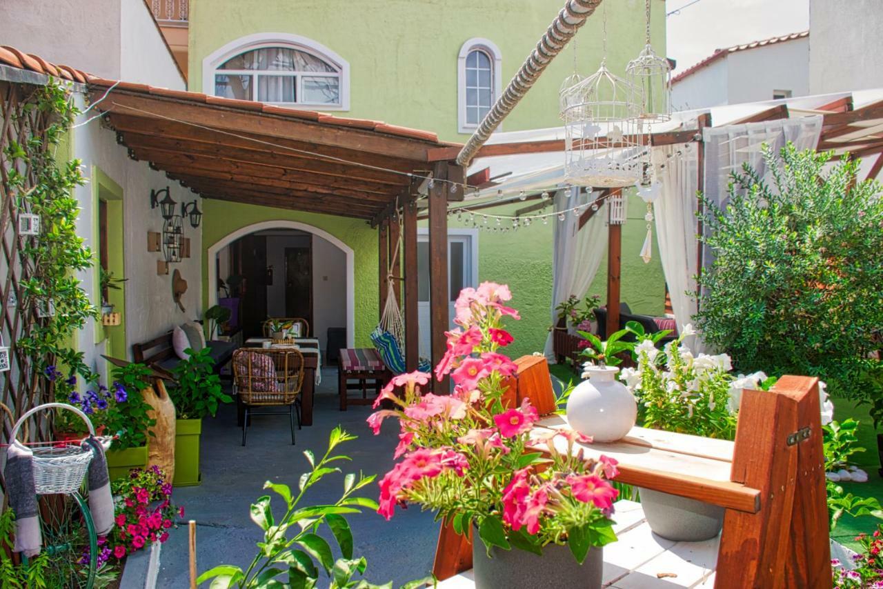 Epohikon Studios Sarti Exteriör bild